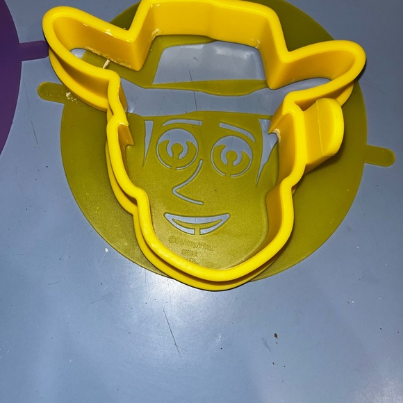 Pampered Chef Toy Story Pancake molds and stencils - Picture 5 of 7